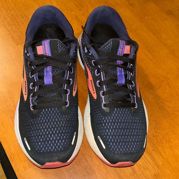 BROOKS Adrenaline 22 GTS Running Shoes Black Coral Medium size 8 - Picture 3 of 7